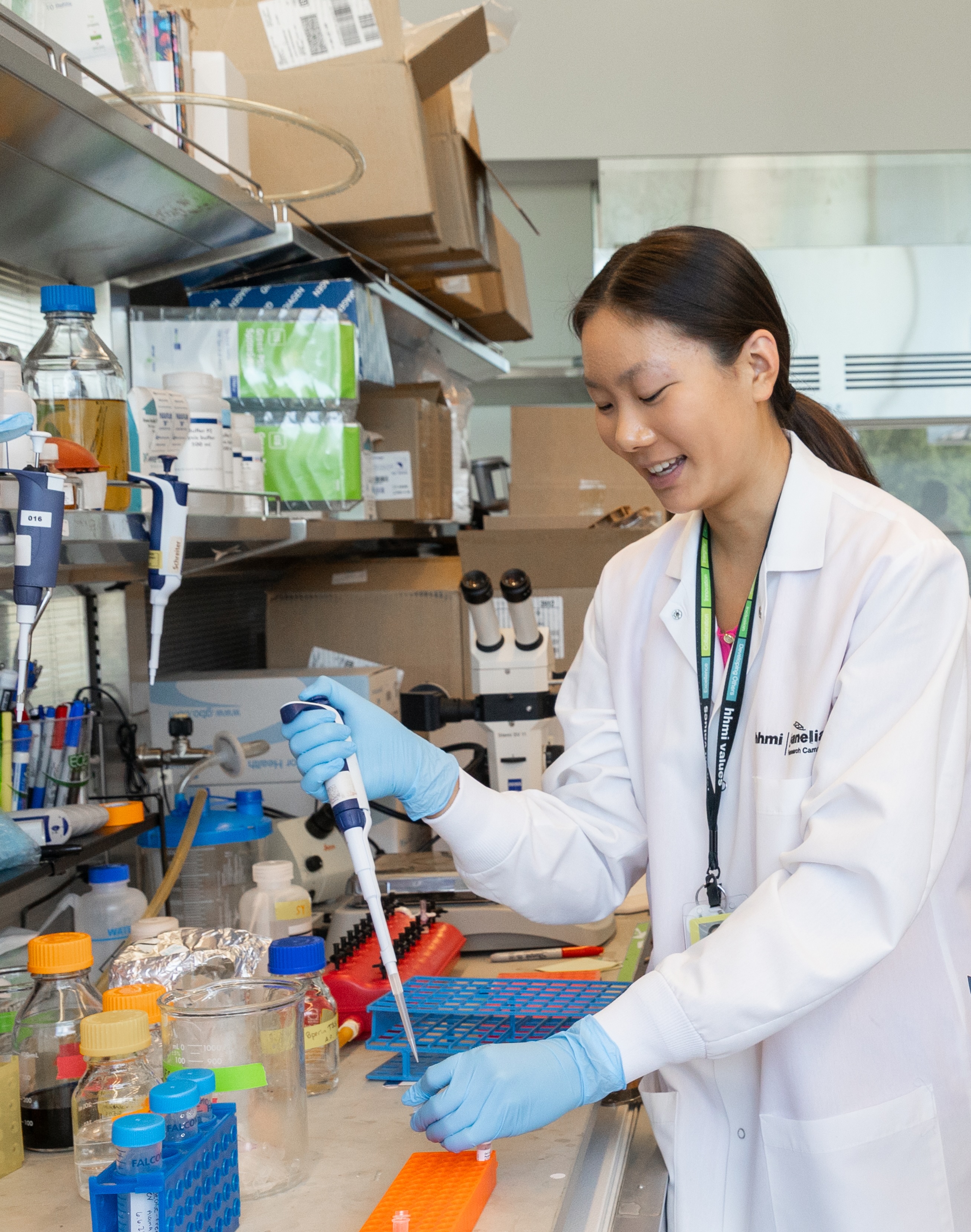 Emily Pan Lab Photo